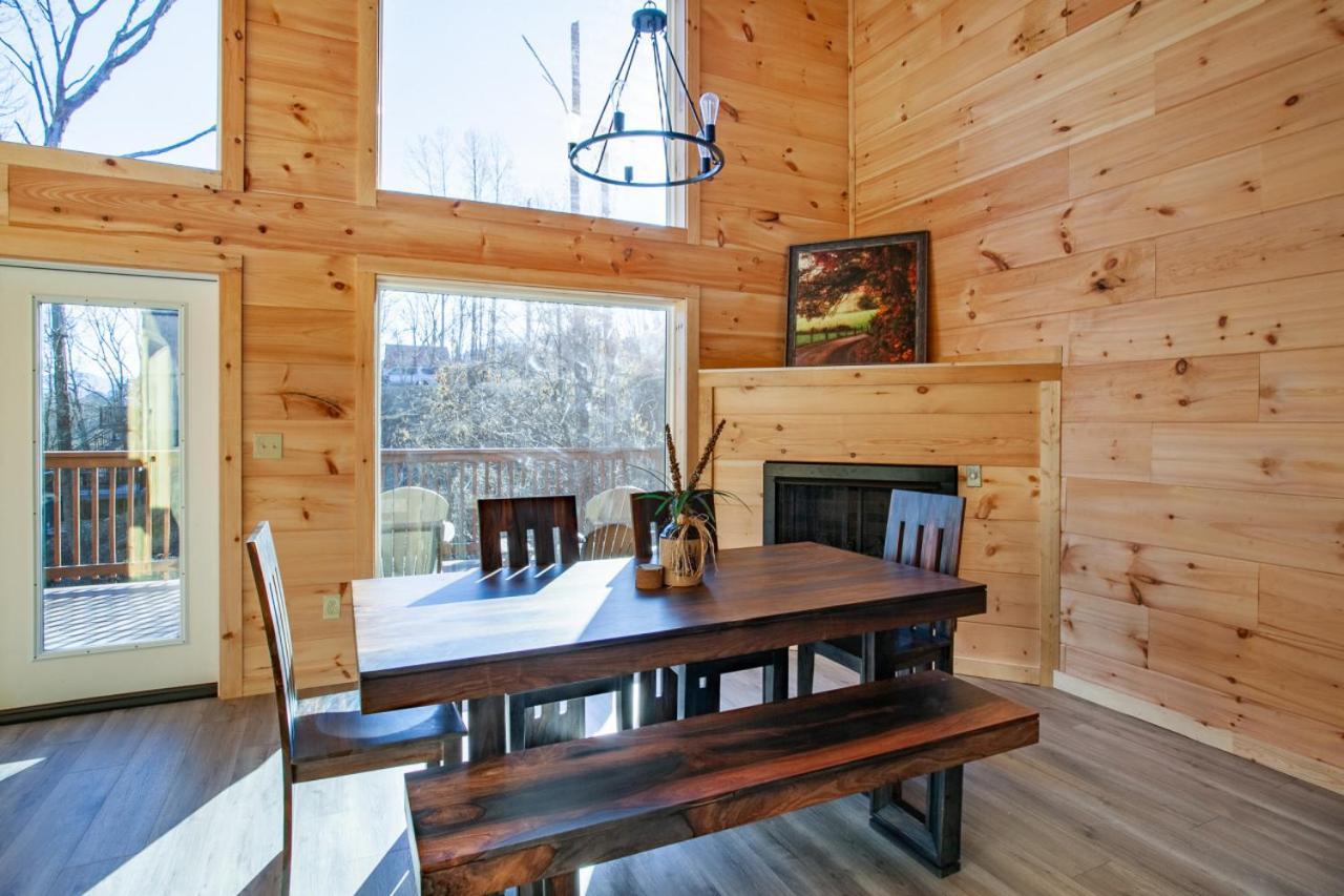 Brand New Build Cozy Cottage With Mountain View Гатлинбург Экстерьер фото